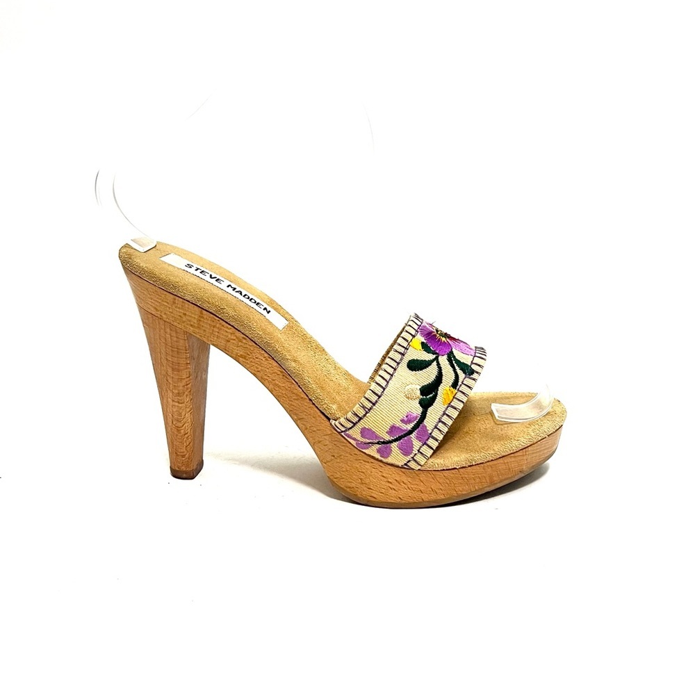 Steve Madden Beige Platform Heels with Purple Floral Embroidery